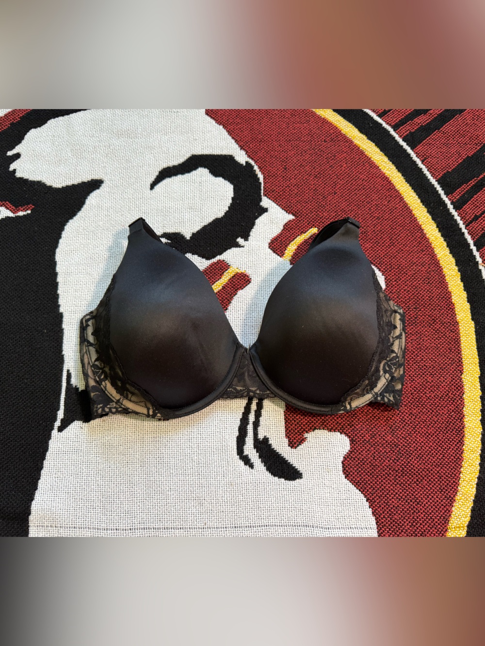 DKNY Black Lace-Trim Molded Cup Bra